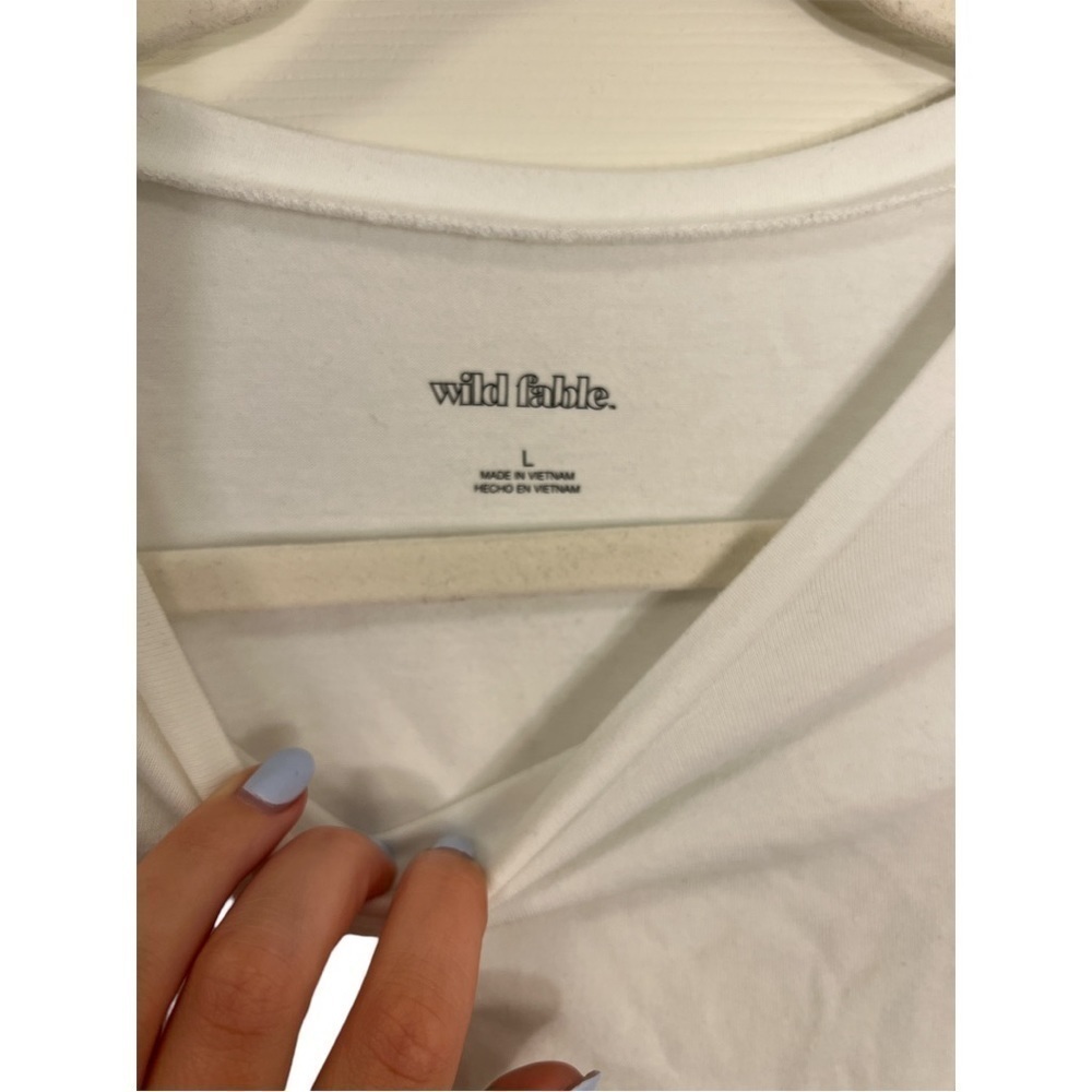 White Short Sleeve Crop Top - Picture 3 of 3